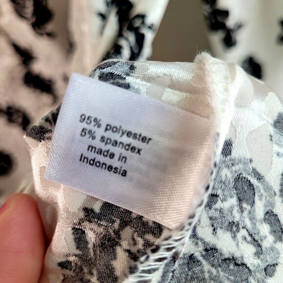 Lane Bryant Blouse Size 16 Button Up Black White Floral Balloon Sleeve Boho Top - Picture 12 of 16